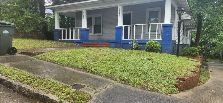 952 Curry Pl